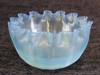 Antique Vaseline Stevens Williams Glass Finger Bowl (3 of 5) Antique Vaseline Stevens Williams Glass Finger Bowl (3 of 5)