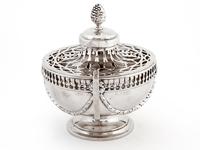 William Comyns Edwardian Silver Potpourri Bowl (2 of 6) William Comyns Edwardian Silver Potpourri Bowl (2 of 6)