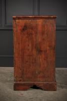 Queen Anne Walnut Chest of Drawers C.1710 (4 of 12) Queen Anne Walnut Chest of Drawers C.1710 (4 of 12)