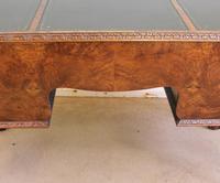 Quality Burr Walnut Kneehole Writing Desk (9 of 15) Quality Burr Walnut Kneehole Writing Desk (9 of 15)