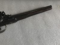 Flintlock pistol 1760’s Continental (23 of 32) Flintlock pistol 1760’s Continental (23 of 32)