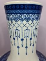 Huge Pair of 20th Century Chinese Blue & White Vases (4 of 9) Huge Pair of 20th Century Chinese Blue & White Vases (4 of 9)