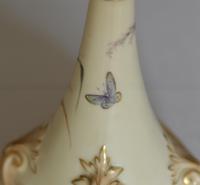 Locke & Co Worcester Vase C1896 / 1903 - Painted with Butterflies (3 of 7) Locke & Co Worcester Vase C1896 / 1903 - Painted with Butterflies (3 of 7)