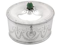 Sterling Silver Locking Tea Caddy by Henry Chawner - Antique George III 1786 (2 of 14) Sterling Silver Locking Tea Caddy by Henry Chawner - Antique George III 1786 (2 of 14)