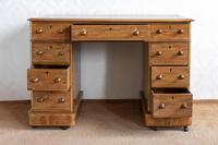 Ladies Kneehole Writing Desk in Mahogany (3 of 6) Ladies Kneehole Writing Desk in Mahogany (3 of 6)