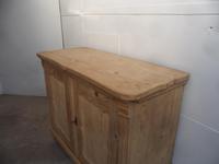 A Pretty Georgian 2 Door Antique/Old Pine Kitchen/Storage Cupboard to Wax/Paint (10 of 10) A Pretty Georgian 2 Door Antique/Old Pine Kitchen/Storage Cupboard to Wax/Paint (10 of 10)