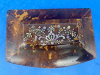 Victorian Tortoiseshell Tea Caddy with Mother of Pearl Inlay (6 of 20) Victorian Tortoiseshell Tea Caddy with Mother of Pearl Inlay (6 of 20)