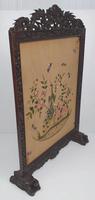 19th Century Chinese Mahogany Fire Screen with Silk Embroidered Panel (2 of 6) 19th Century Chinese Mahogany Fire Screen with Silk Embroidered Panel (2 of 6)