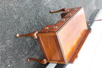 1940s Mahogny Pedestal Desk on Cab Legs '1 Piece' (4 of 4) 1940s Mahogny Pedestal Desk on Cab Legs '1 Piece' (4 of 4)