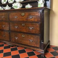 George III Oak Dresser with Drawer Base (4 of 17) George III Oak Dresser with Drawer Base (4 of 17)