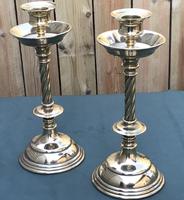 Pair of Arts & Crafts Brass Barley Twist Column Candlesticks (3 of 5) Pair of Arts & Crafts Brass Barley Twist Column Candlesticks (3 of 5)