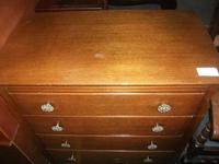Oak Four Drawer Chest (2 of 3) Oak Four Drawer Chest (2 of 3)