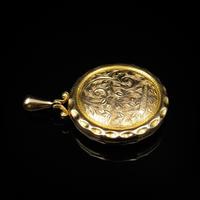 Antique 9ct Yellow Gold Engraved Fancy Round Photo Locket Pendant (7 of 10) Antique 9ct Yellow Gold Engraved Fancy Round Photo Locket Pendant (7 of 10)