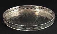 Small Oval Silver Plated Vintage Gallery Drinks Tray (2 of 3) Small Oval Silver Plated Vintage Gallery Drinks Tray (2 of 3)