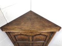 Early 20th Century Oak Corner Cupboard (2 of 8) Early 20th Century Oak Corner Cupboard (2 of 8)