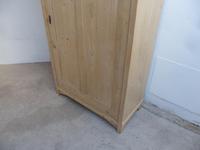 Arts & Crafts Pine 1 Door Storage / Linen Cupboard to wax / paint (3 of 8) Arts & Crafts Pine 1 Door Storage / Linen Cupboard to wax / paint (3 of 8)