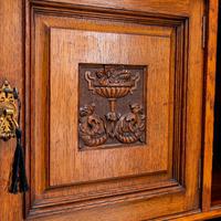 Victorian oak open bookcase (9 of 9) Victorian oak open bookcase (9 of 9)