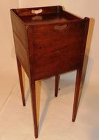 Georgian Mahogany Bedside Cabinet (4 of 5) Georgian Mahogany Bedside Cabinet (4 of 5)