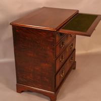Rare English Walnut Small Chest of Drawers (8 of 9) Rare English Walnut Small Chest of Drawers (8 of 9)