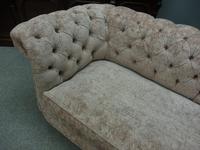 Late Victorian Chesterfield Sofa (5 of 14) Late Victorian Chesterfield Sofa (5 of 14)