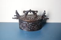 Scandinavian / Norwegian 'Folk Art' Baroque / Acanthus carved tine box c.1885 (27 of 53) Scandinavian / Norwegian 'Folk Art' Baroque / Acanthus carved tine box c.1885 (27 of 53)