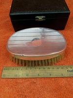 Antique Sterling Silver Hallmarked Cased Clothes Brush 1928 London British Metallising Co Ltd (4 of 9) Antique Sterling Silver Hallmarked Cased Clothes Brush 1928 London British Metallising Co Ltd (4 of 9)