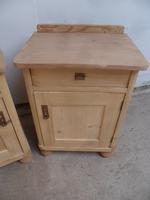 Small & Low Pair of Victorian Antique Pine Bedside Cabinets to wax / paint (5 of 9) Small & Low Pair of Victorian Antique Pine Bedside Cabinets to wax / paint (5 of 9)