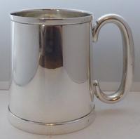 Boxed 1937 1 Pint Tankard Hallmarked Solid Silver Christening Mug William Neale (3 of 9) Boxed 1937 1 Pint Tankard Hallmarked Solid Silver Christening Mug William Neale (3 of 9)