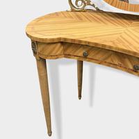 French Bleached Kidney Shaper Dressing Table (5 of 6) French Bleached Kidney Shaper Dressing Table (5 of 6)