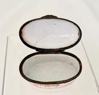 Bilston Enamel Patch Box. c1800. (6 of 7) Bilston Enamel Patch Box. c1800. (6 of 7)