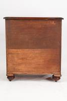 Small Victorian Mahogany Chest of Drawers / Commode (5 of 13) Small Victorian Mahogany Chest of Drawers / Commode (5 of 13)