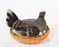 Late 19th Century Well Coloured Oval Hen Basket (2 of 4) Late 19th Century Well Coloured Oval Hen Basket (2 of 4)