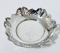 Small Solid Silver Bon Bon Dish (6 of 6) Small Solid Silver Bon Bon Dish (6 of 6)