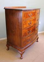 Antique Bow Front Figured Walnut Chest of Drawers (2 of 11) Antique Bow Front Figured Walnut Chest of Drawers (2 of 11)