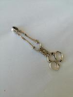 Excellent Pair of 18th Century Silver Sugar Nips (2 of 5) Excellent Pair of 18th Century Silver Sugar Nips (2 of 5)