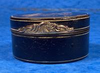 Georgian Painted Papier-mâché Snuff Box (10 of 14) Georgian Painted Papier-mâché Snuff Box (10 of 14)