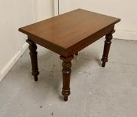 Small Mahogany Occasional Table (3 of 6) Small Mahogany Occasional Table (3 of 6)