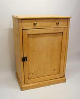 Victorian, rustic pine storage cupboard, drawer & shelves - refurbished (6 of 15) Victorian, rustic pine storage cupboard, drawer & shelves - refurbished (6 of 15)