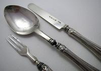 Antique 1861 Solid Sterling Silver English Victorian Christening / Childs Knife Fork Spoon Set 19th Century (2 of 8) Antique 1861 Solid Sterling Silver English Victorian Christening / Childs Knife Fork Spoon Set 19th Century (2 of 8)