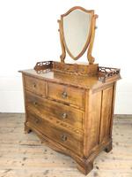 Edwardian Mahogany Serpentine Dressing Table Chest (8 of 9) Edwardian Mahogany Serpentine Dressing Table Chest (8 of 9)