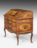 Mid 18th Century Venetian Lacquered and Gilded Bureau (2 of 8) Mid 18th Century Venetian Lacquered and Gilded Bureau (2 of 8)