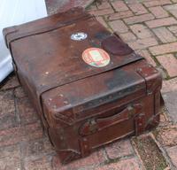 1910's Great Leather Storage Trunk with Cunard White Star Label (3 of 4) 1910's Great Leather Storage Trunk with Cunard White Star Label (3 of 4)