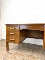 Early 20th Century Antique Oak Pedestal Desk (3 of 9) Early 20th Century Antique Oak Pedestal Desk (3 of 9)