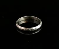 Art Deco Platinum Wedding Band, Engraved (4 of 10) Art Deco Platinum Wedding Band, Engraved (4 of 10)