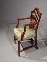 Exceptional Pair of George III Period Hepplewhite Elbow Chairs (2 of 7) Exceptional Pair of George III Period Hepplewhite Elbow Chairs (2 of 7)