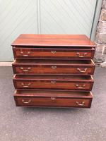 George III Mahogany Chest Drawers (8 of 8) George III Mahogany Chest Drawers (8 of 8)