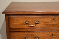 George III Mahogany Chest of Drawers (3 of 6) George III Mahogany Chest of Drawers (3 of 6)