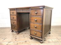 Early 20th Century Oak Kneehole Desk (11 of 14) Early 20th Century Oak Kneehole Desk (11 of 14)