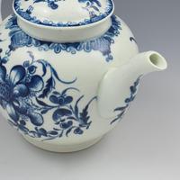 Large First Period Worcester Porcelain Mansfield Pattern Teapot c.1775 (4 of 15) Large First Period Worcester Porcelain Mansfield Pattern Teapot c.1775 (4 of 15)