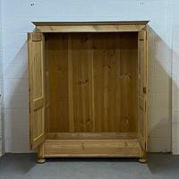 Wide Double Old Pine Wardrobe - Dismantles (2 of 4) Wide Double Old Pine Wardrobe - Dismantles (2 of 4)